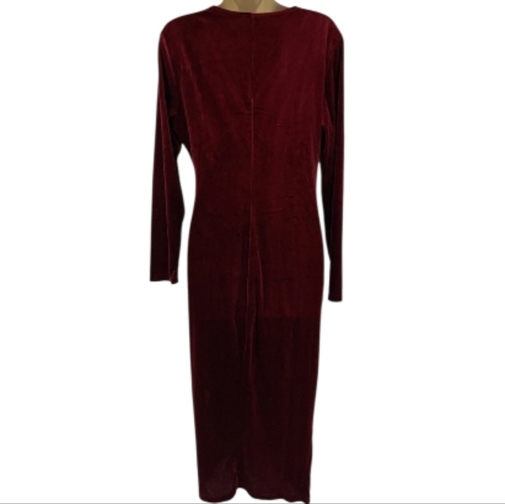 Elegant Burgundy Velvet Dress - Picture 7 of 8